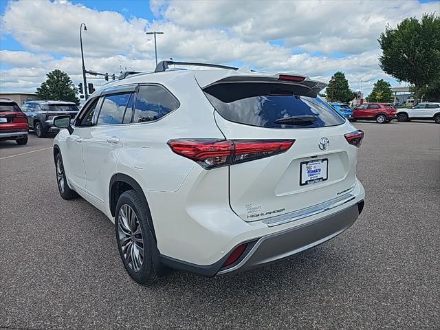 used 2021 Toyota Highlander car, priced at $41,405
