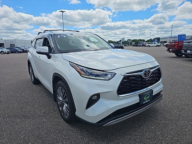 used 2021 Toyota Highlander car, priced at $41,405