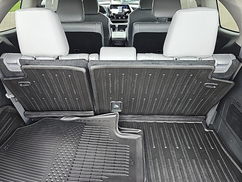 used 2021 Toyota Highlander car, priced at $39,315