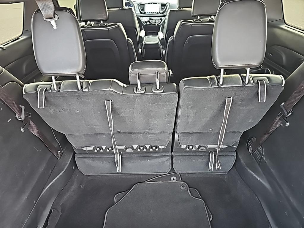 used 2025 Chrysler Pacifica car, priced at $37,867