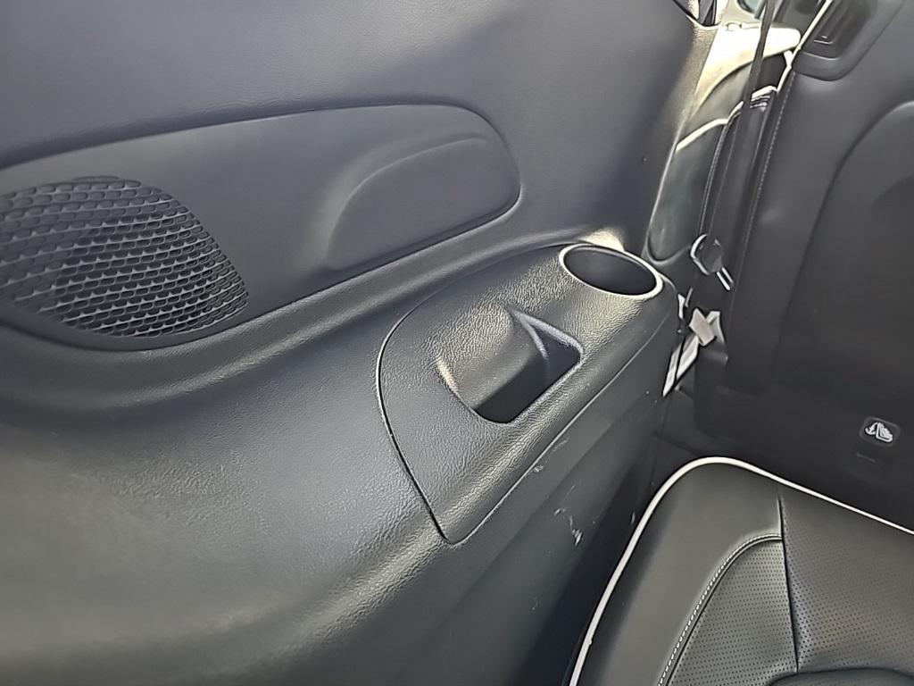 used 2025 Chrysler Pacifica car, priced at $37,867