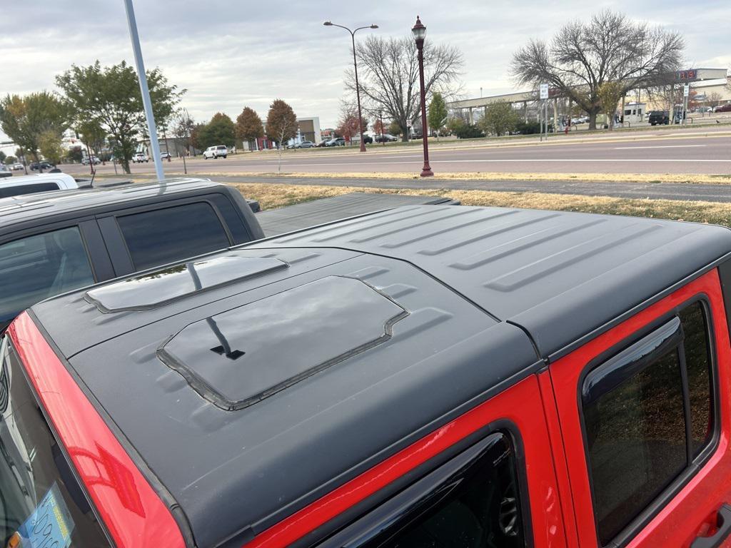 used 2020 Jeep Gladiator car, priced at $18,967