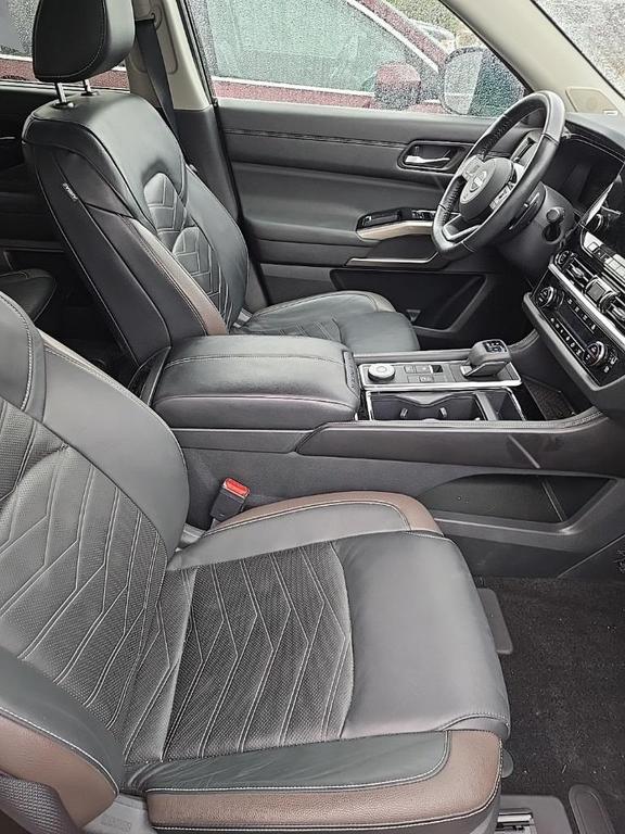 used 2022 Nissan Pathfinder car, priced at $34,678