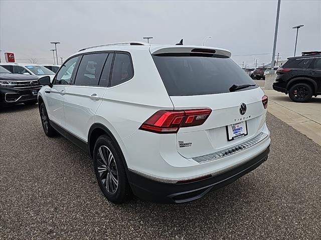 new 2024 Volkswagen Tiguan car, priced at $35,335