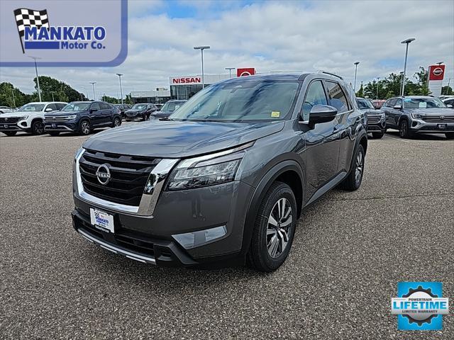 new 2025 Nissan Pathfinder car, priced at $43,285