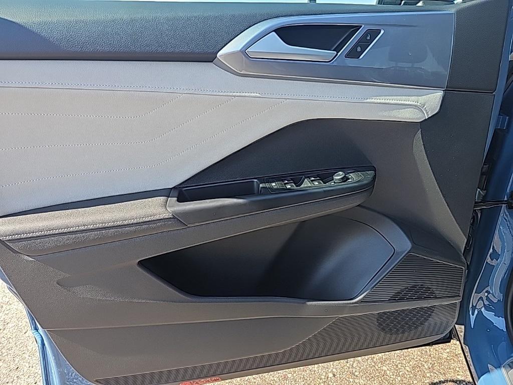 new 2025 Volkswagen Taos car, priced at $35,851