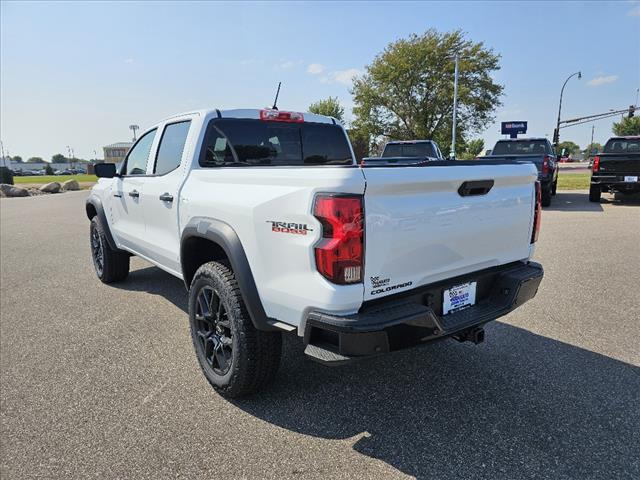 new 2024 Chevrolet Colorado car, priced at $45,060