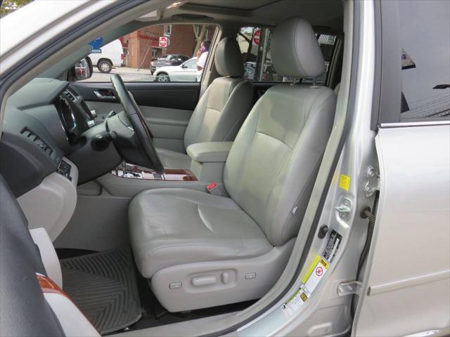 used 2011 Toyota Highlander car, priced at $11,698