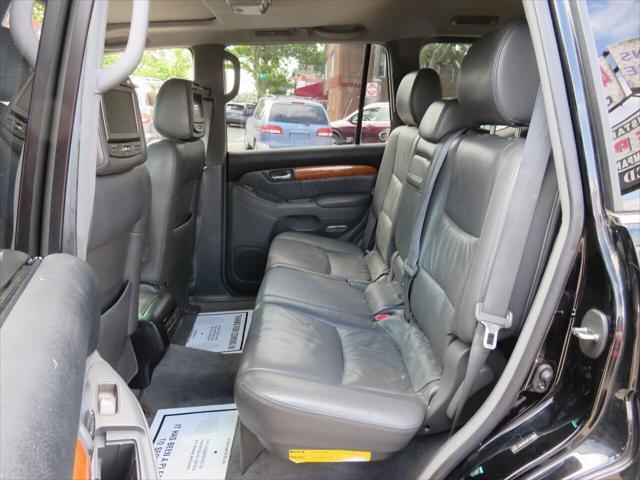 used 2006 Lexus GX 470 car, priced at $9,999