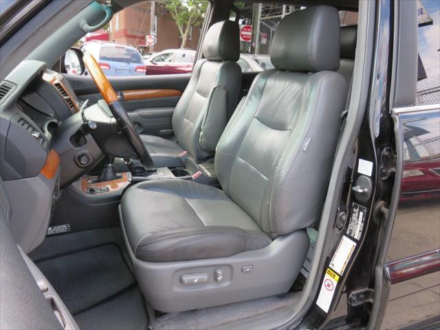 used 2006 Lexus GX 470 car, priced at $9,999