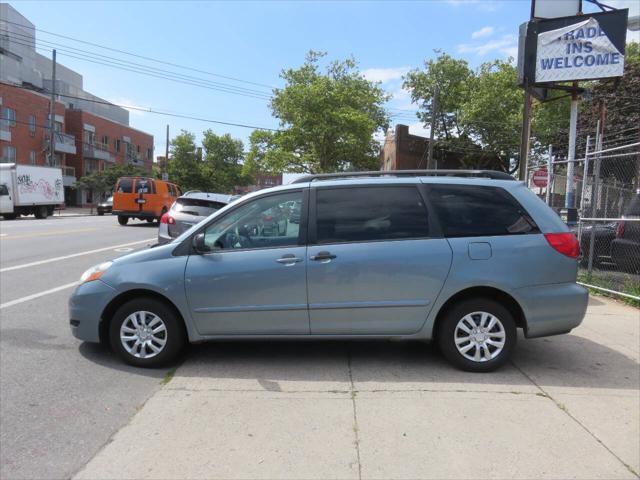used 2006 Toyota Sienna car, priced at $5,995