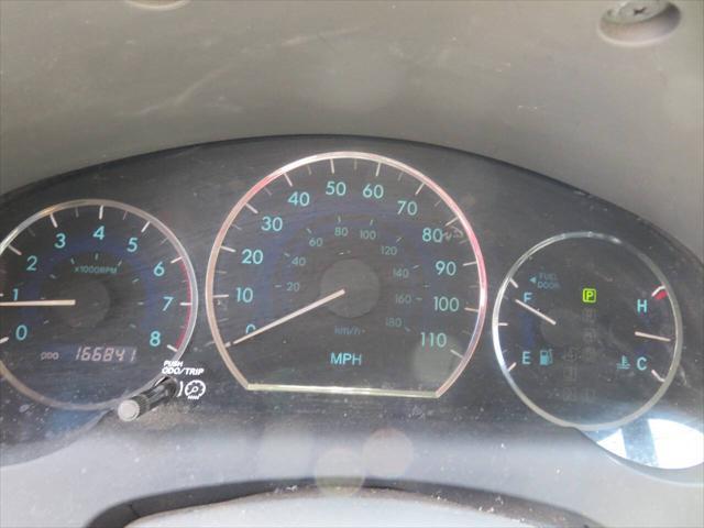 used 2006 Toyota Sienna car, priced at $5,995
