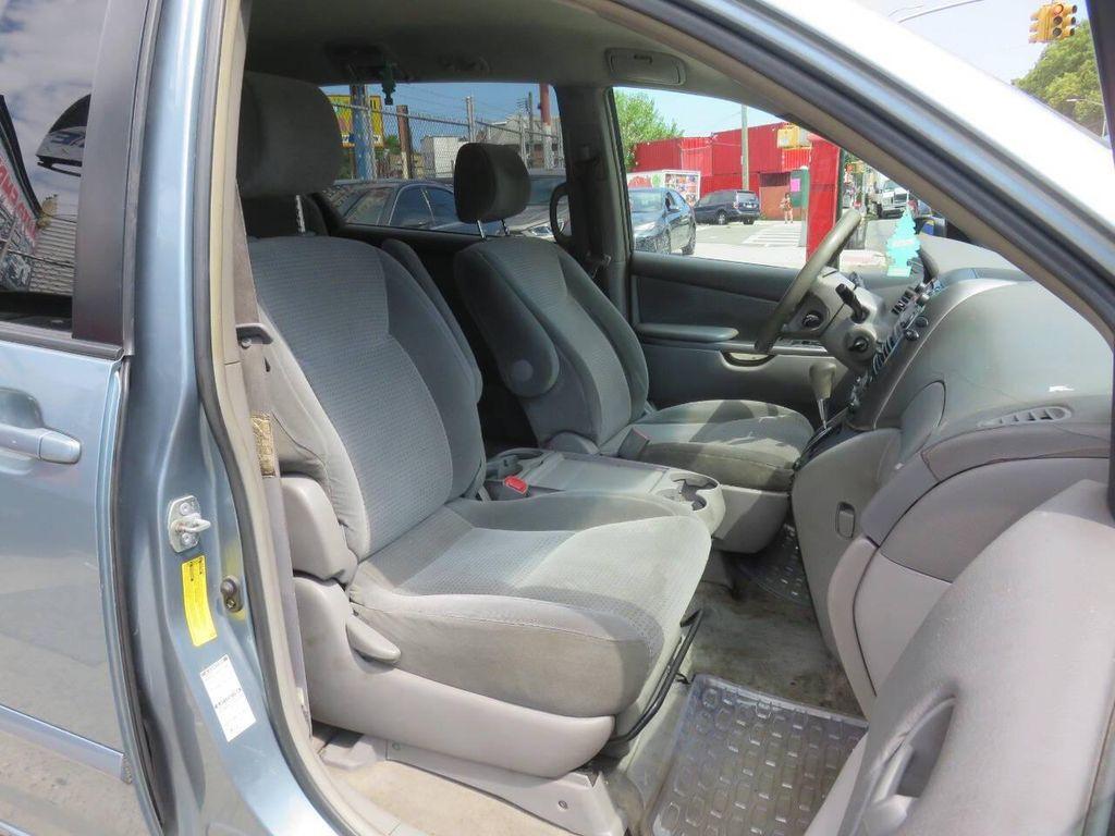 used 2006 Toyota Sienna car, priced at $4,995