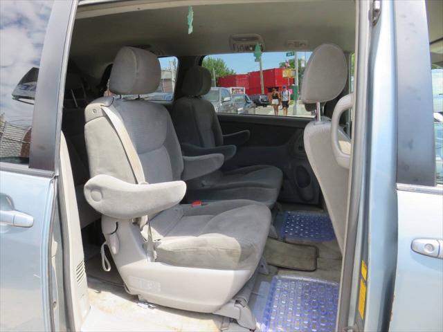 used 2006 Toyota Sienna car, priced at $5,995