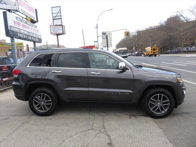 used 2017 Jeep Grand Cherokee car, priced at $12,298