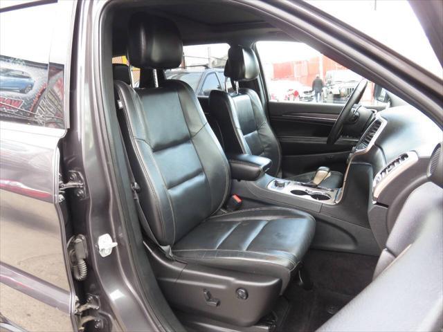 used 2017 Jeep Grand Cherokee car, priced at $12,298