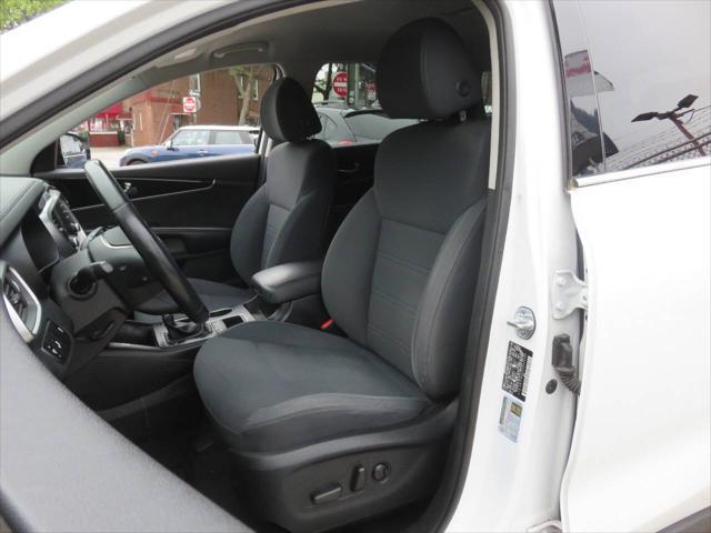 used 2019 Kia Sorento car, priced at $9,398