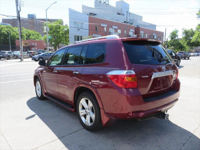 used 2009 Toyota Highlander car, priced at $8,295