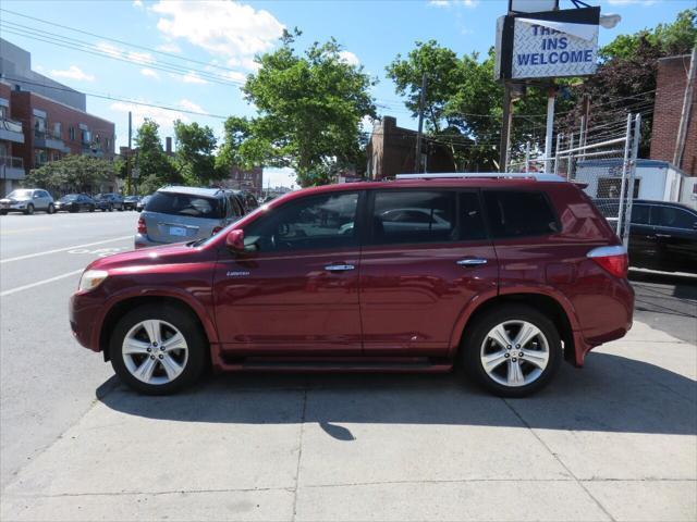 used 2009 Toyota Highlander car, priced at $8,295