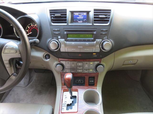 used 2009 Toyota Highlander car, priced at $8,295