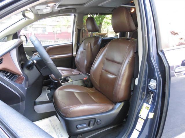 used 2018 Toyota Sienna car, priced at $16,998