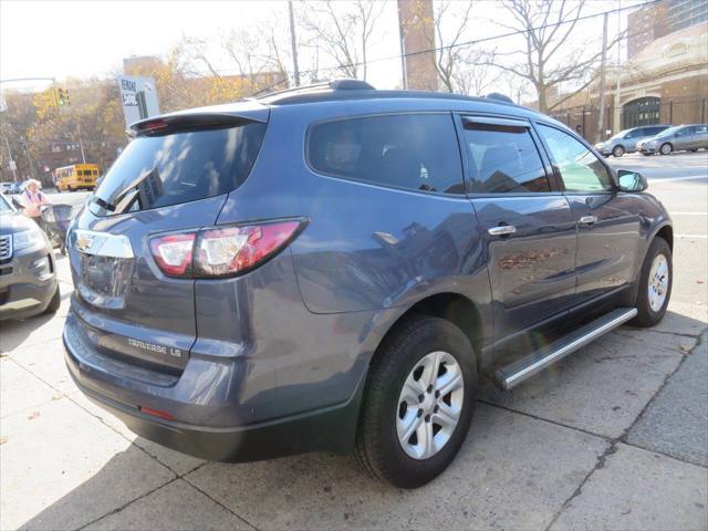 used 2014 Chevrolet Traverse car, priced at $9,498