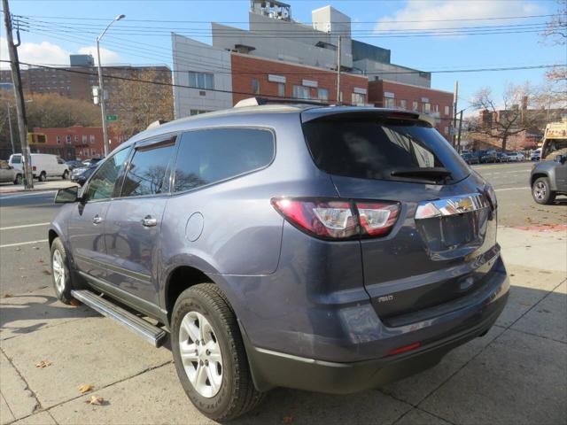 used 2014 Chevrolet Traverse car, priced at $9,498