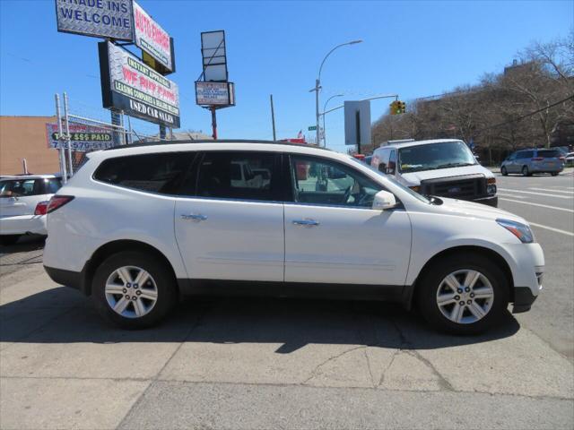 used 2014 Chevrolet Traverse car, priced at $8,997