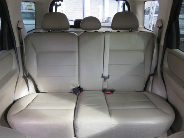 used 2006 Ford Escape car, priced at $3,999