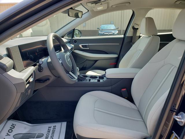 new 2025 Hyundai Sonata car, priced at $28,730