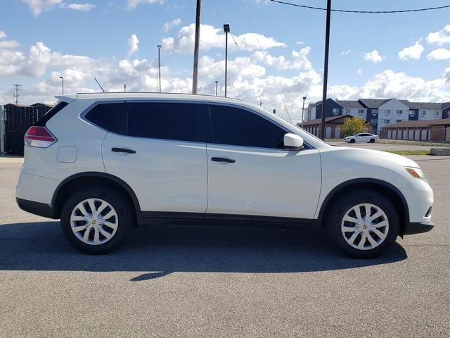 used 2016 Nissan Rogue car, priced at $9,145