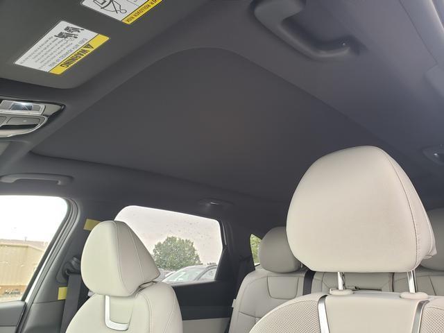 new 2025 Hyundai TUCSON Hybrid car, priced at $42,495