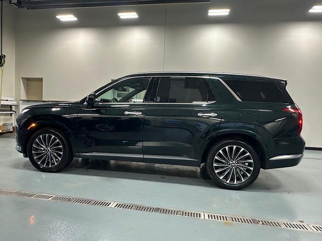 used 2023 Hyundai Palisade car, priced at $39,021