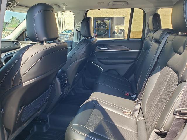 used 2024 Jeep Grand Cherokee car