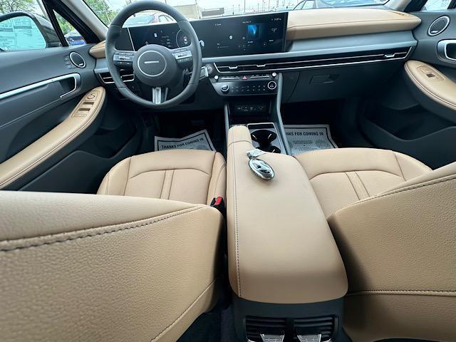new 2025 Hyundai Sonata Hybrid car, priced at $39,515