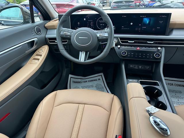 new 2025 Hyundai Sonata Hybrid car, priced at $39,515