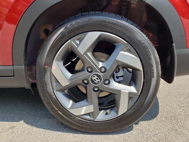 new 2025 Hyundai Venue car, priced at $26,040