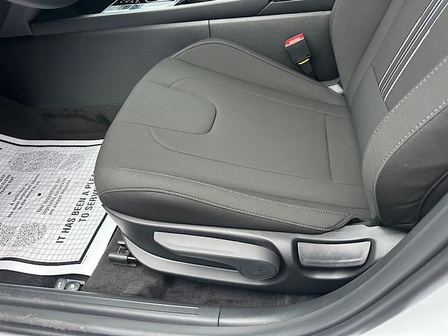 new 2025 Hyundai ELANTRA HEV car, priced at $27,600