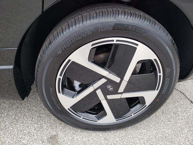 new 2026 Hyundai IONIQ 9 car, priced at $73,935