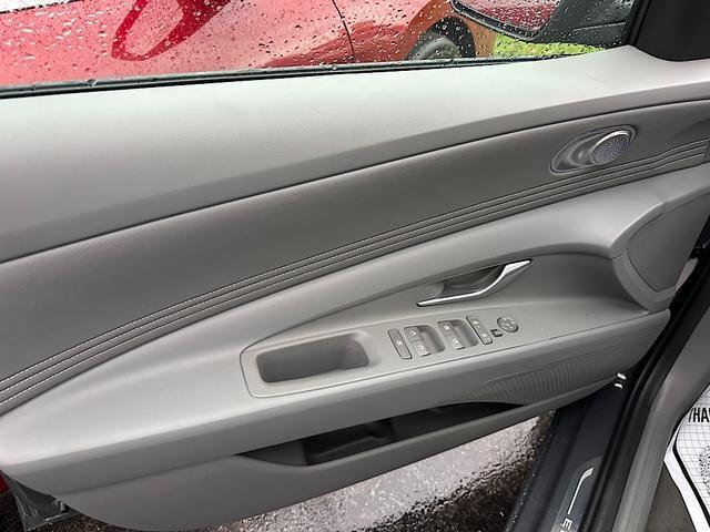 new 2025 Hyundai Elantra car, priced at $27,595