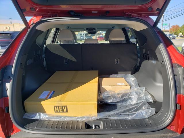 new 2026 Hyundai TUCSON Hybrid car, priced at $36,600