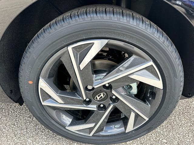 new 2025 Hyundai ELANTRA HEV car, priced at $29,190