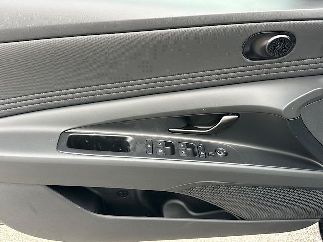 new 2025 Hyundai ELANTRA HEV car, priced at $29,190