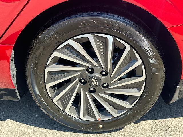 new 2024 Hyundai Sonata Hybrid car, priced at $31,567