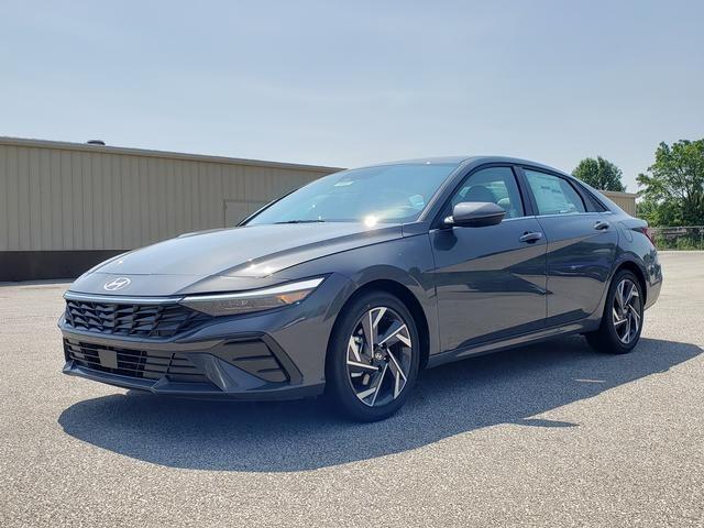 new 2025 Hyundai Elantra car, priced at $28,525