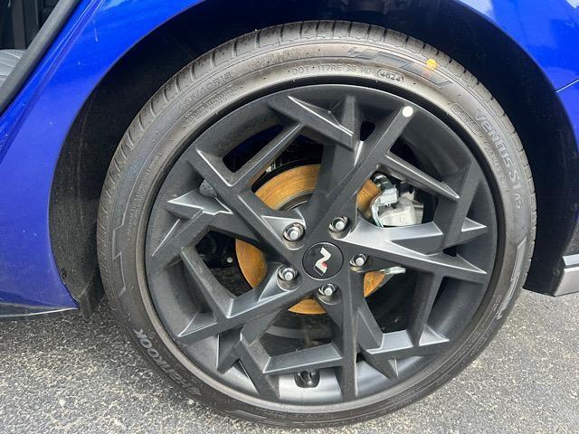 new 2025 Hyundai Elantra car, priced at $29,932