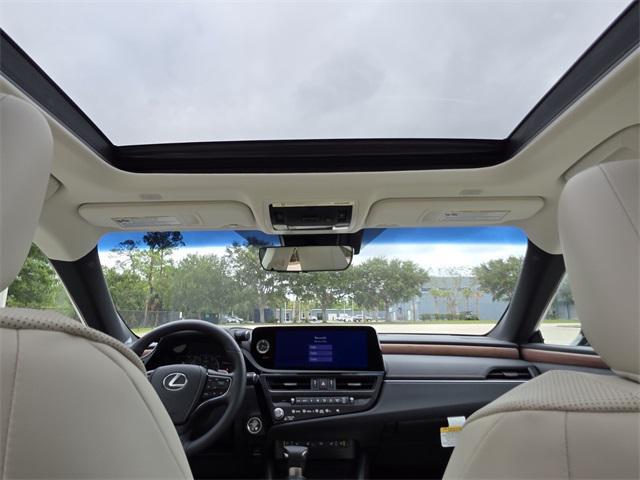 new 2025 Lexus ES 350 car, priced at $50,104