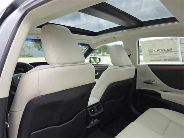 new 2025 Lexus ES 350 car, priced at $50,104