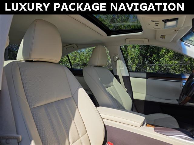 used 2017 Lexus ES 300h car, priced at $22,974