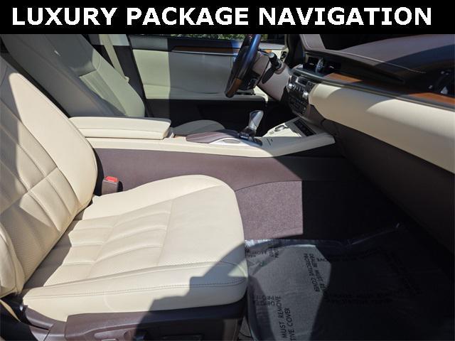 used 2017 Lexus ES 300h car, priced at $22,974